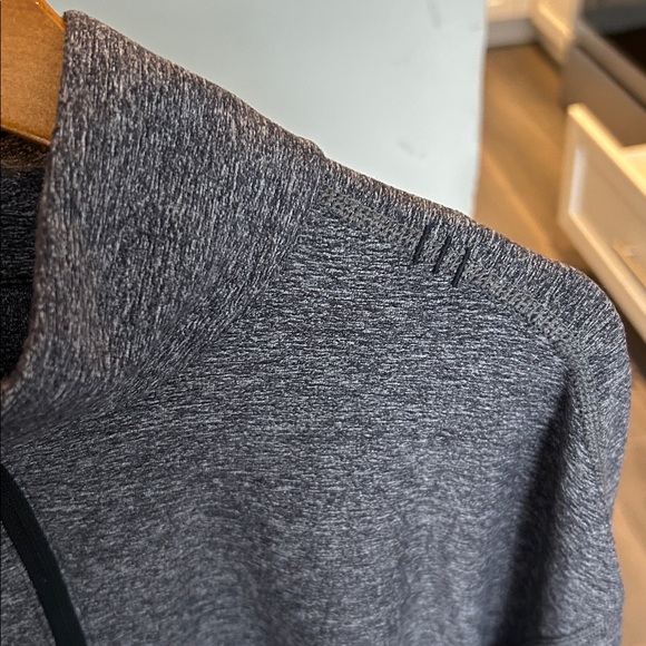 Lululemon Men’s Gray Half-Zip Performance Pullover Top Size XL - Picture 6 of 15